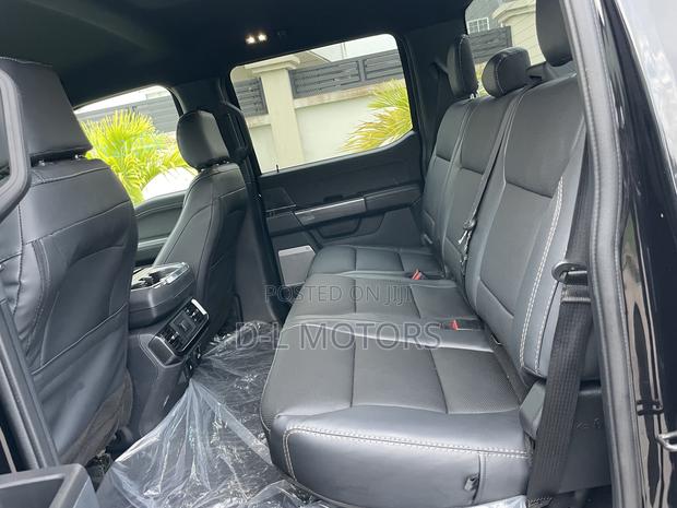Ford F-150 XLT 2022 Black