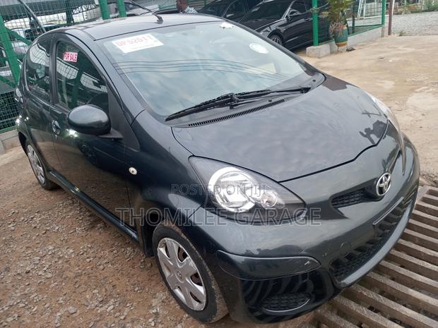 Toyota Aygo 2010 Gray