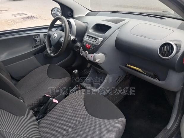 Toyota Aygo 2010 Gray