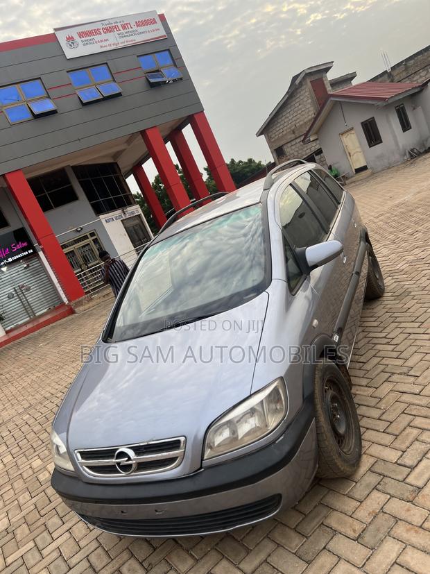 Opel Zafira 1999 Blue
