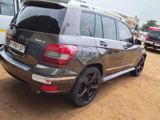 Mercedes-Benz GLK-Class 2011 Black
