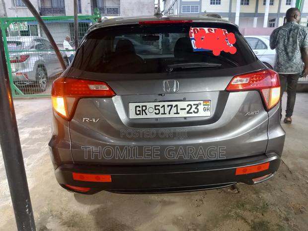 Honda HR-V 4dr SUV (1.5L 4cyl CVT) 2016 Gray
