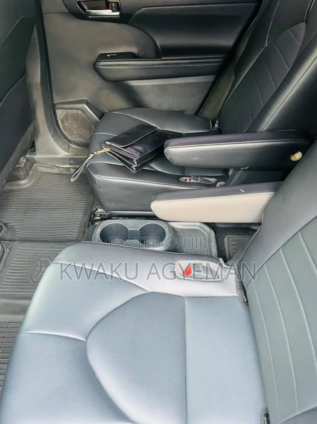 Toyota Highlander 2021 White