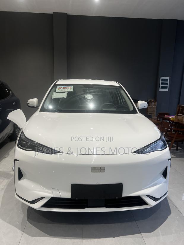 New Geely Galaxy E5 BEV 60 kWh FWD 2025 White