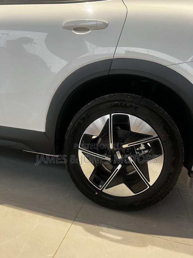 New Geely Galaxy E5 BEV 60 kWh FWD 2025 White