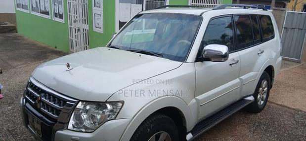 Mitsubishi Pajero 2019 White