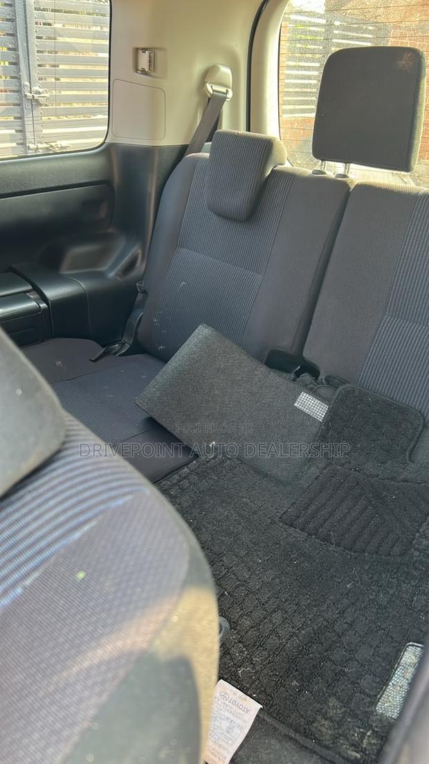 Toyota Voxy 2015 Black