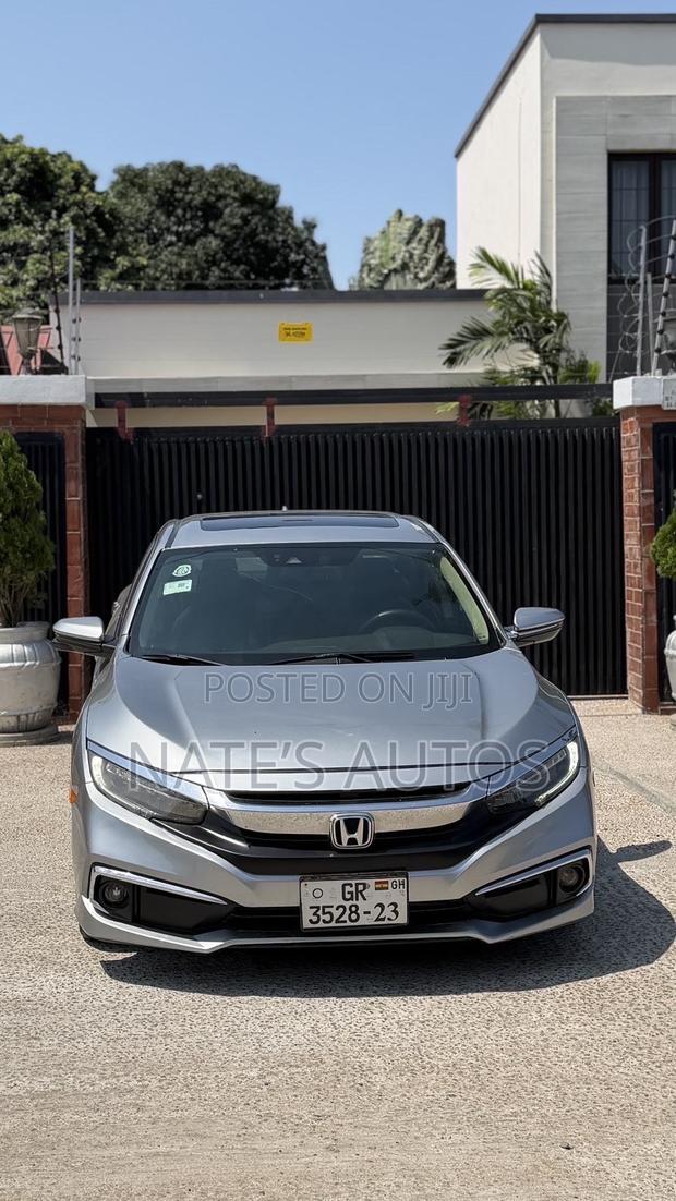 Honda Civic Touring Sedan 2018 Silver