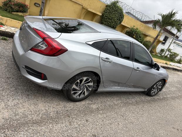 Honda Civic EX Sedan 2018 Gray