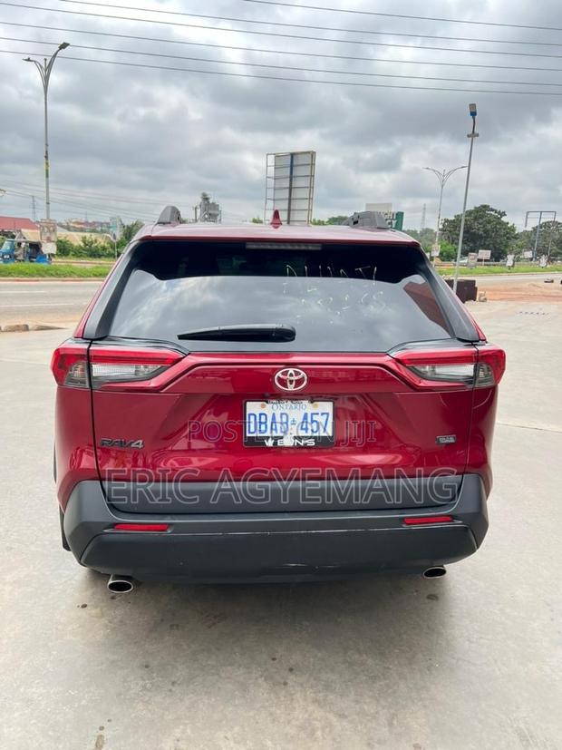 Toyota RAV4 LE AWD 2019 Red
