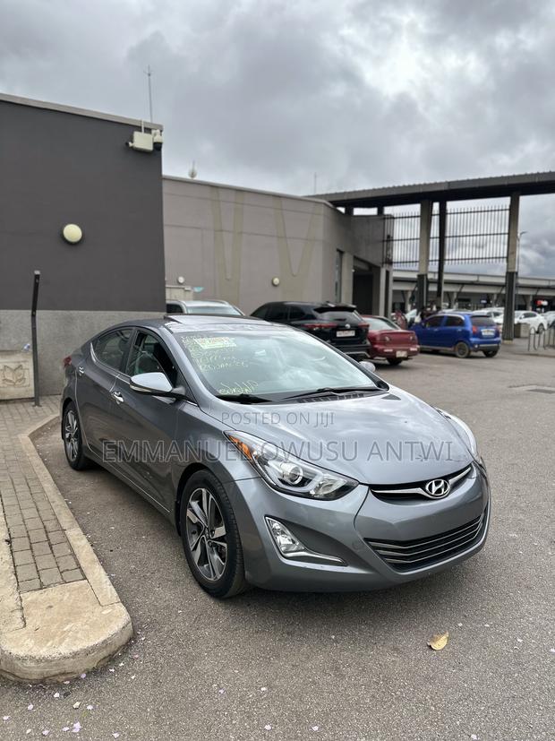 Hyundai Elantra Limited Sedan FWD (1.8L 4cyl 6A) 2016 Gray