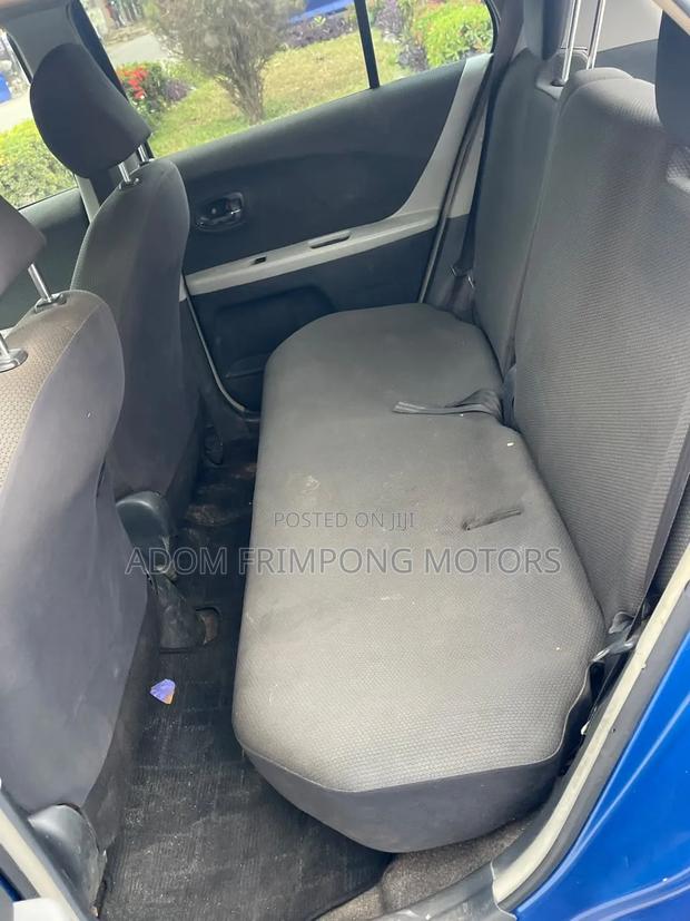 Toyota Vitz 2010 Blue