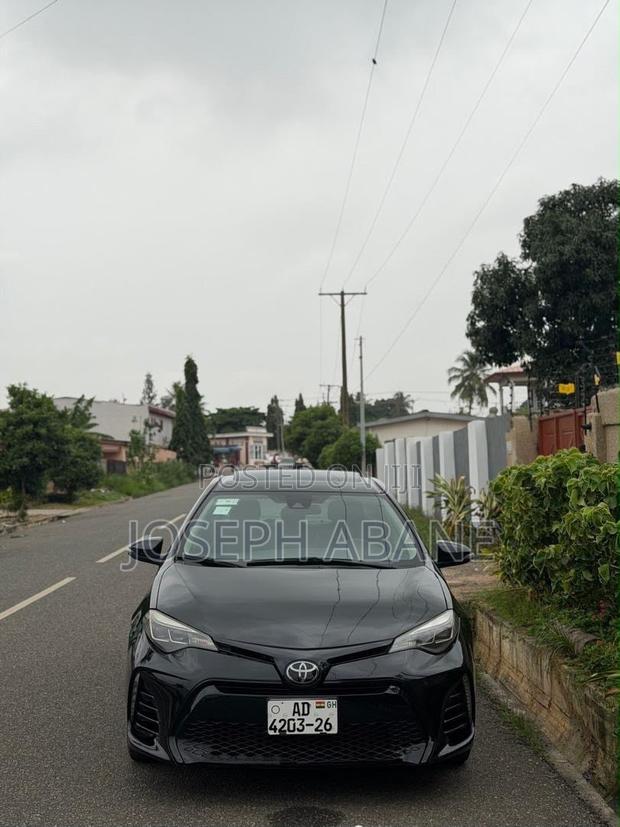 Toyota Corolla XSE (1.8L 4cyl 2A) 2019 Black