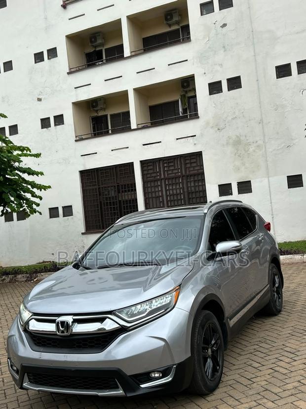 Honda CR-V Touring AWD 2018 Gray