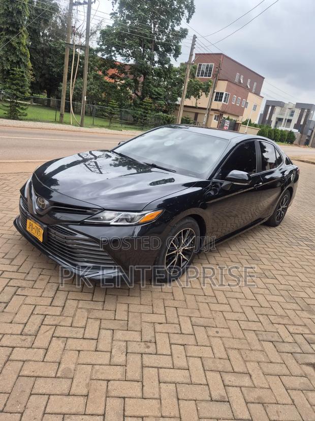 Toyota Camry 2020 Black