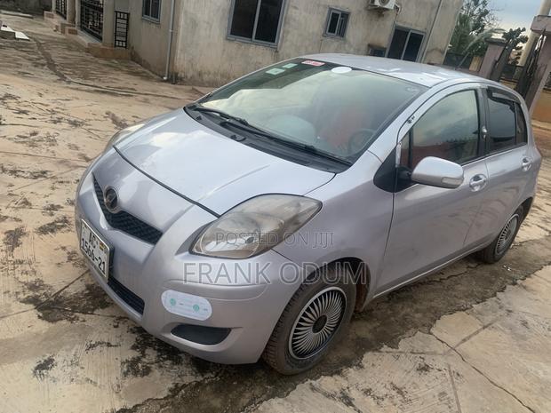 Toyota Vitz 1.3 AWD 3dr 2009 Silver