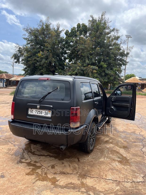 Dodge Nitro 3.7 SXT 4WD 2008 Black