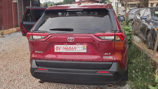 Toyota RAV4 2023 Red