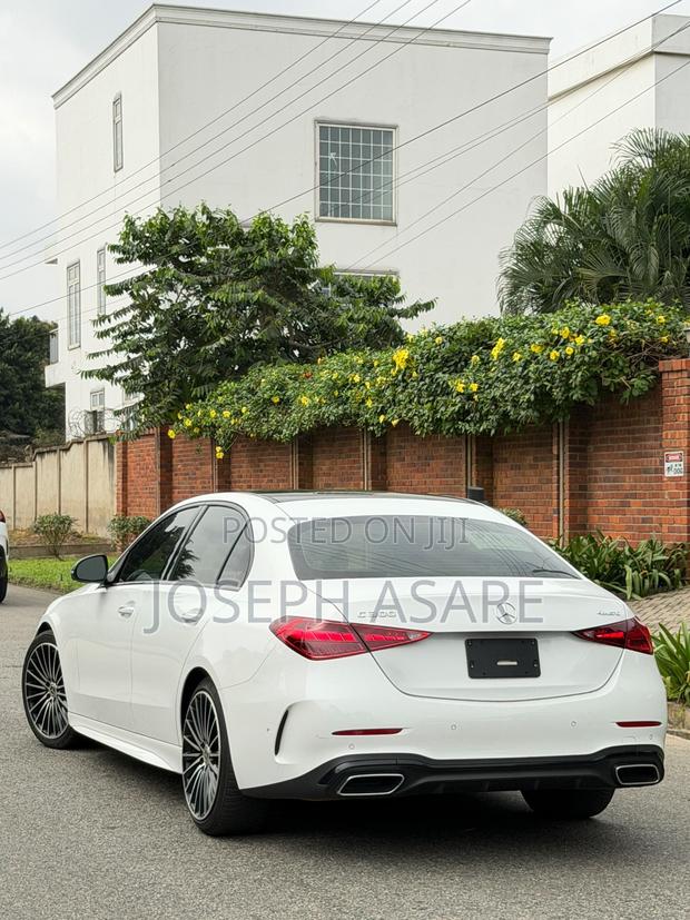 Mercedes-Benz C300 2022 White