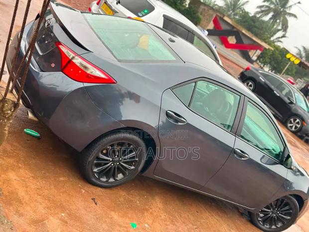 Toyota Corolla 2014 Gray
