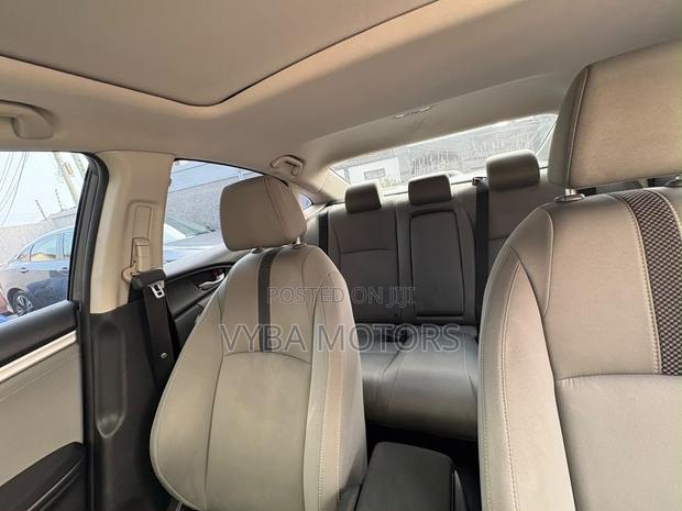 Honda Civic EX 2021 Gray