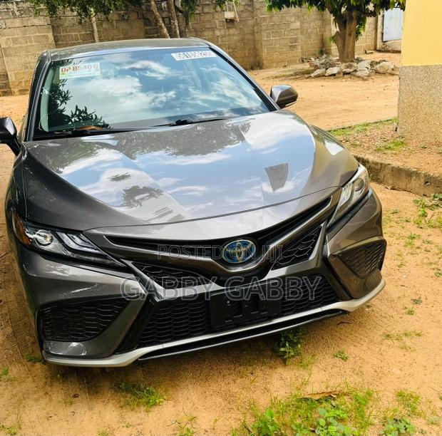 Toyota Camry XSE 2022 Gray