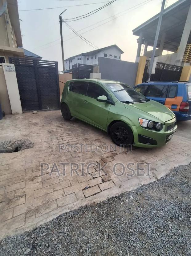 Chevrolet Sonic 2012 Green