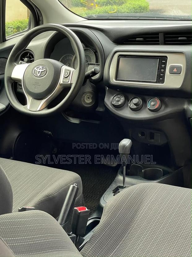 Toyota Vitz 2016 Gray