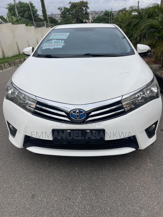 Toyota Corolla 2016 White