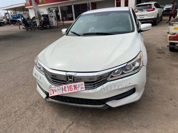 Honda Accord Sport 4dr Sedan FWD (2.4L 4cyl 2A) 2016 White