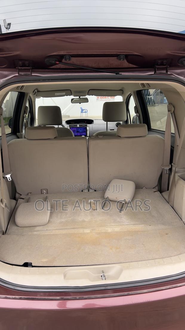 Toyota Passo Sette 1.5 FWD 2010 Brown