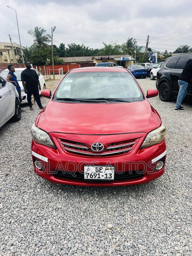 Toyota Corolla 2012 Burgundy