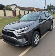 Toyota RAV4 XLE 2022 Gray for sale