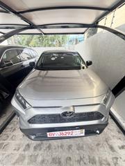 Toyota RAV4 LE 2022 Silver for sale
