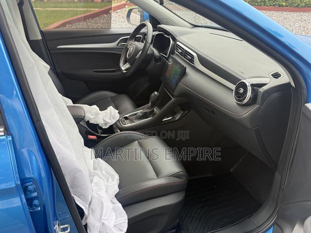 MG ZS 2021 Blue