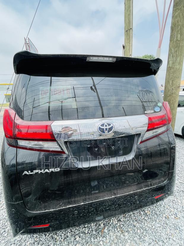 Toyota Alphard 2.4 Petrol AWD 2015 Black