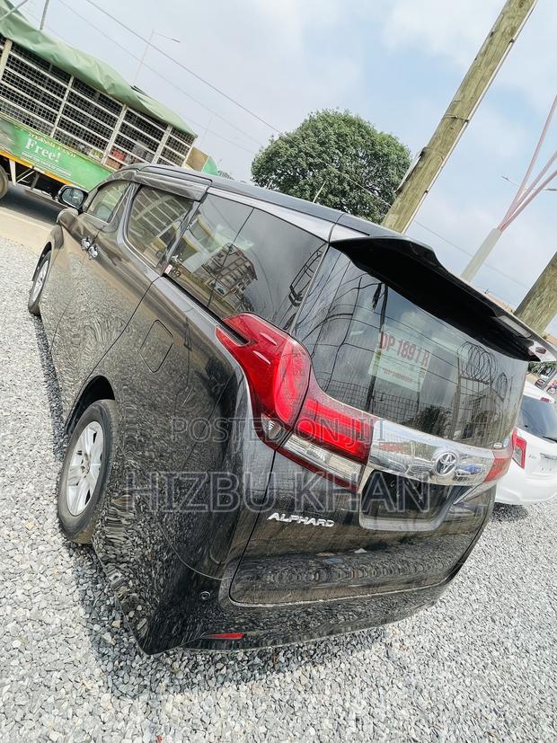 Toyota Alphard 2.4 Petrol AWD 2015 Black