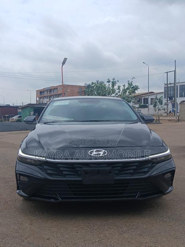 Hyundai Elantra 2025 Black