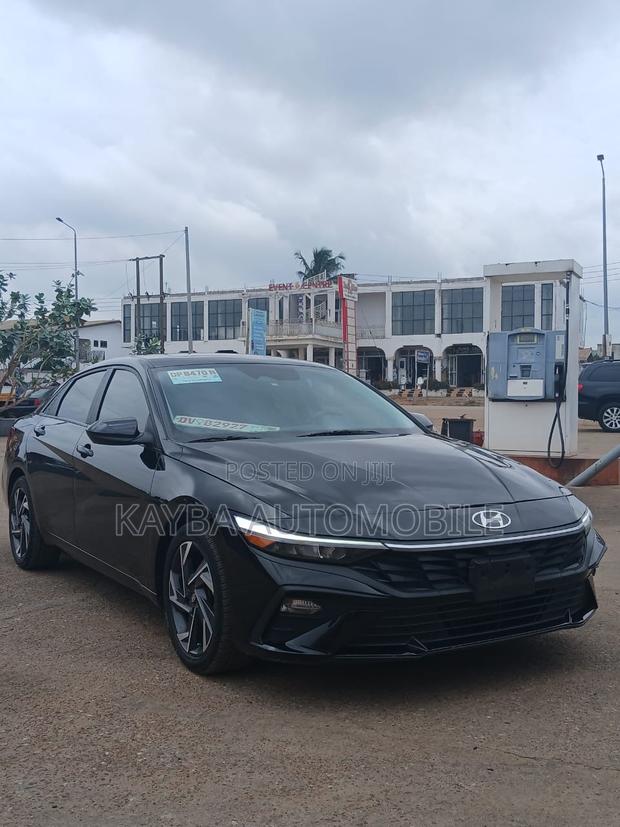 Hyundai Elantra 2025 Black