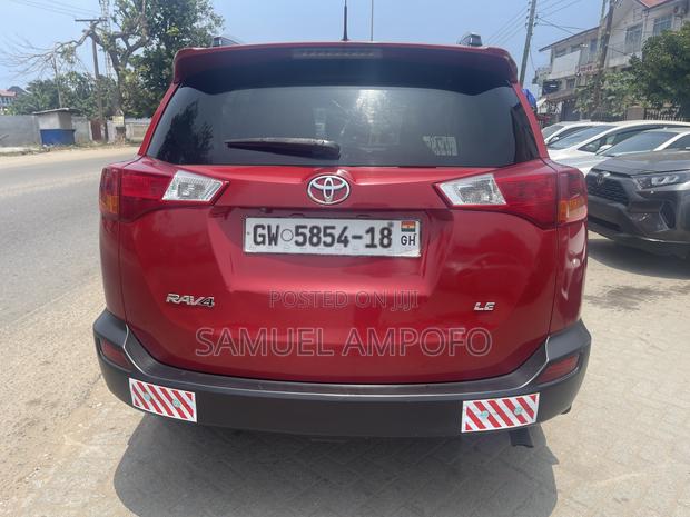 Toyota RAV4 LE 4dr SUV (2.5L 4cyl 6A) 2015 Red