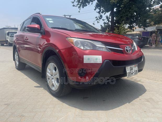 Toyota RAV4 LE 4dr SUV (2.5L 4cyl 6A) 2015 Red