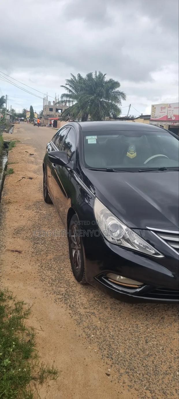 Hyundai Sonata 2012 Black