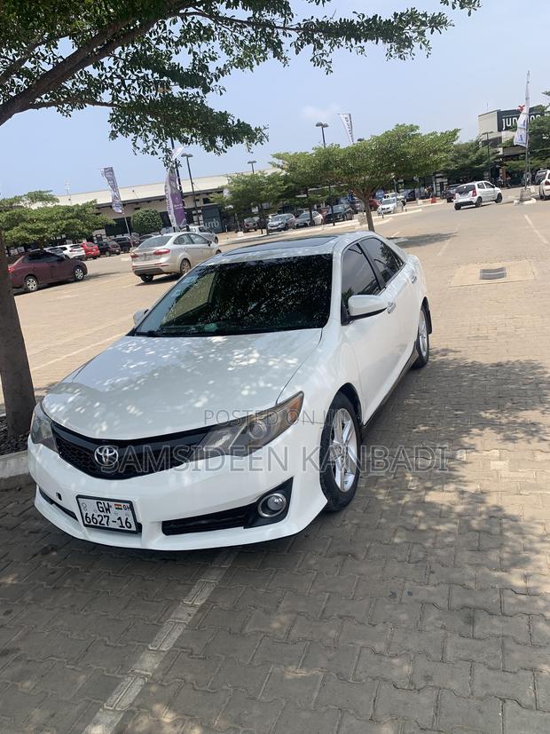 Toyota Camry 2014 White