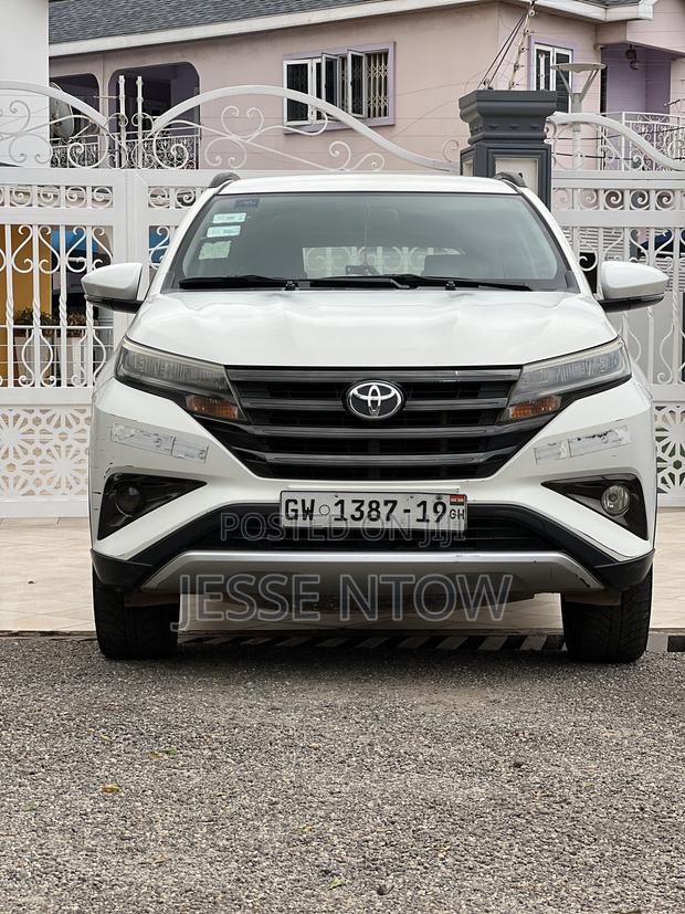 Toyota Rush 2019 White