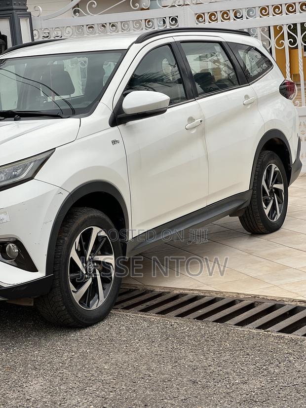 Toyota Rush 2019 White