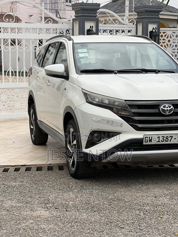 Toyota Rush 2019 White