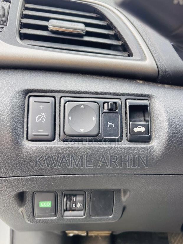 Nissan Sentra FE+ S 4dr Sedan (1.8L 4cyl CVT) 2014 Silver