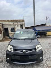 Toyota Sienta 2012 Pearl for sale