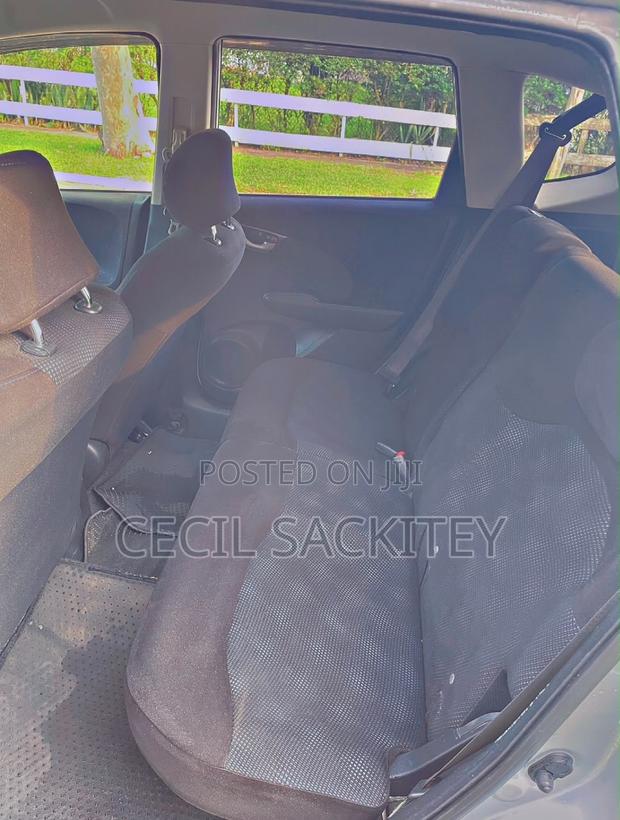 Honda Fit Automatic 2012 Silver