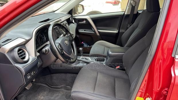 Toyota RAV4 2017 Red
